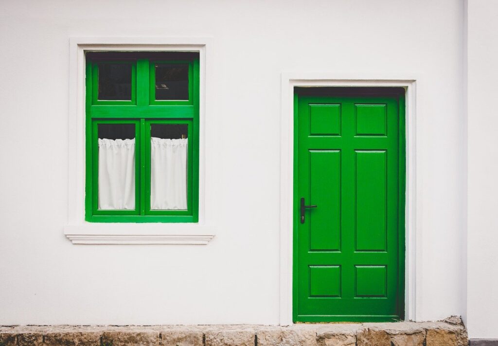 3 Signs Your Commercial Doors May Need to Be Replaced