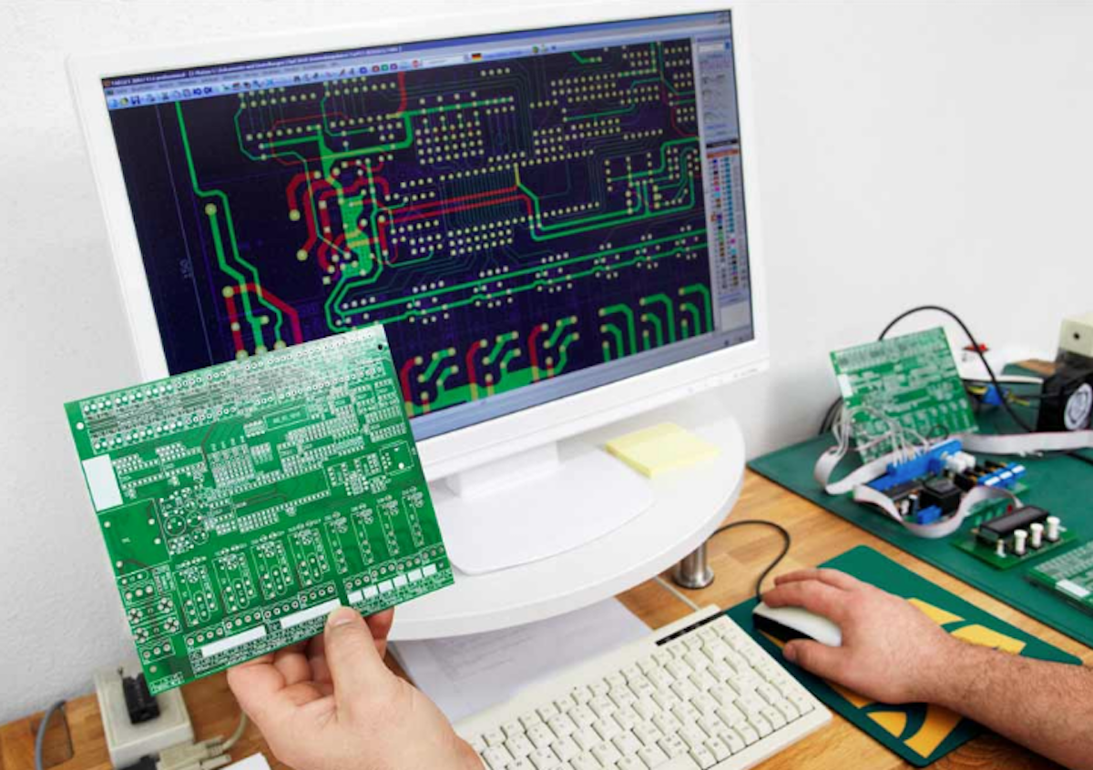 Электронная установка. Компьютер PCBS. Традиционный электронных монтаж. Электронная установка этно.