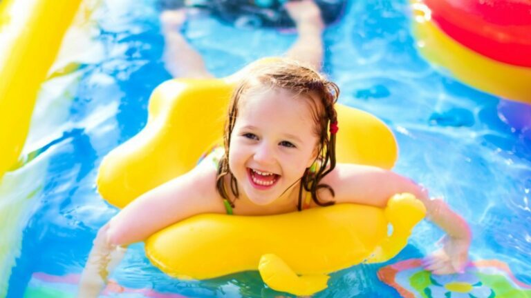 a-guide-to-swimming-lessons-for-kids-starting-age-safety-and-benefits