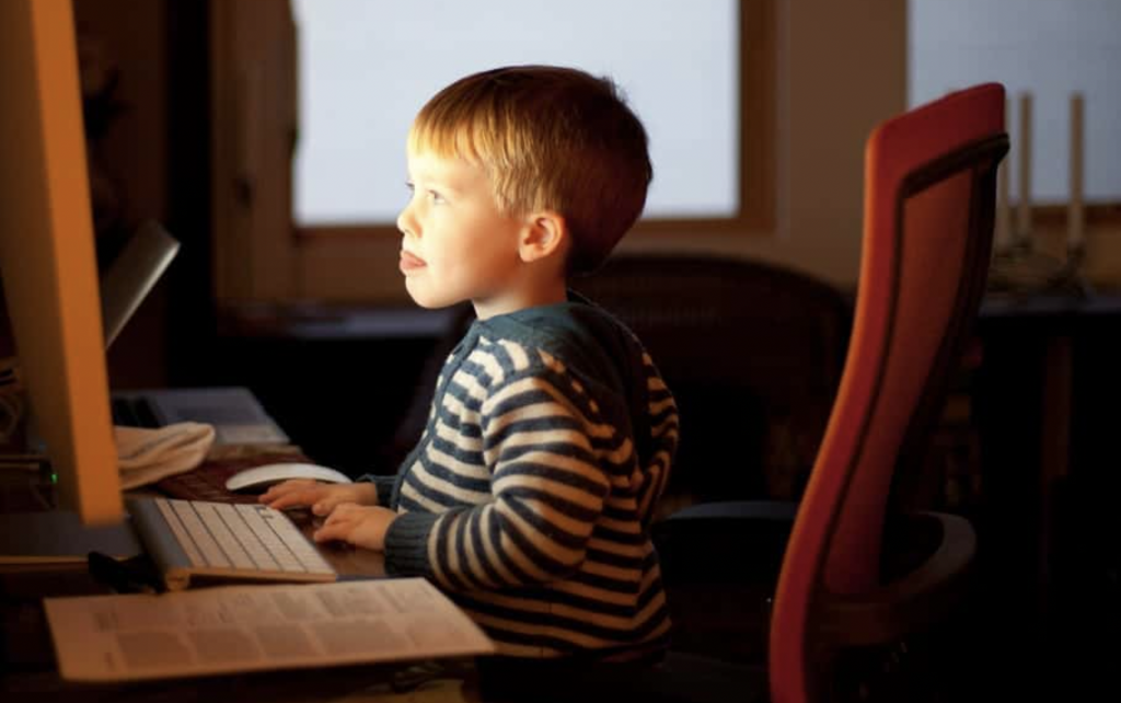 How to Protect Your Kids from Online dangers