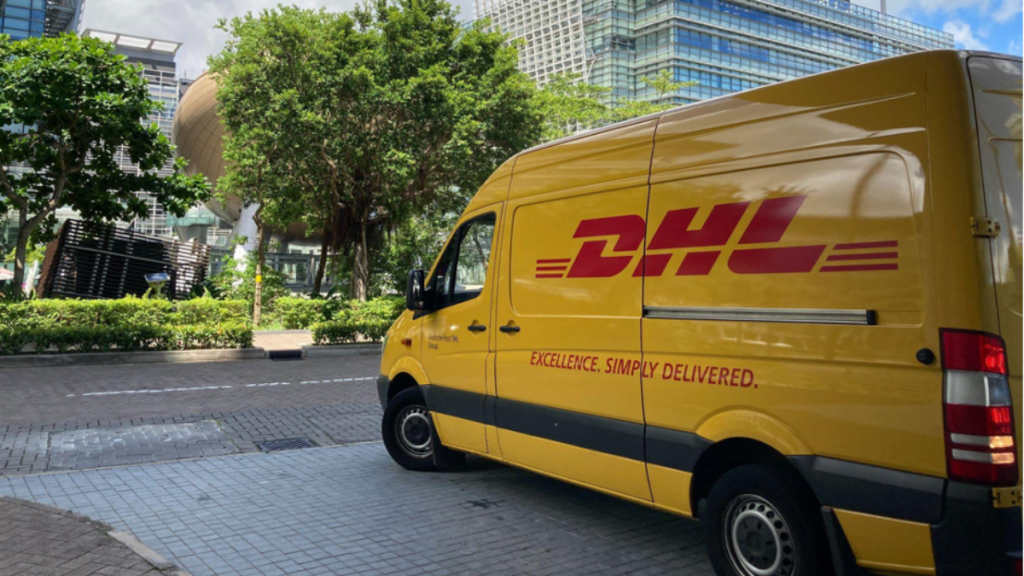 When does my DHL package arrive? Find out here!