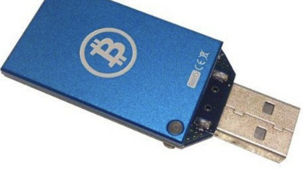 How to store BTC on USB? Can USB be a crypto wallet?