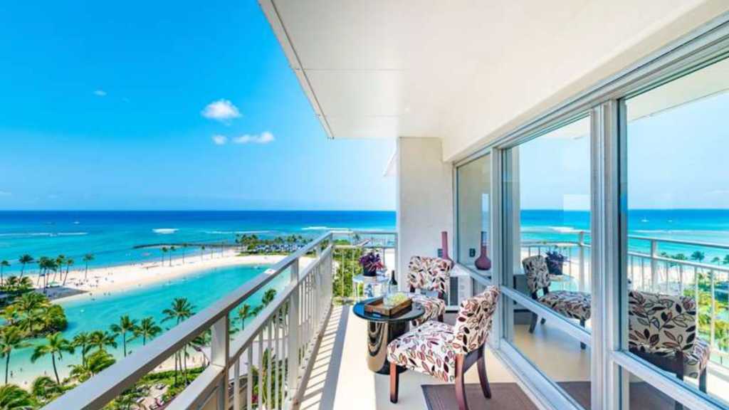 What Is An Oceanfront Condo?