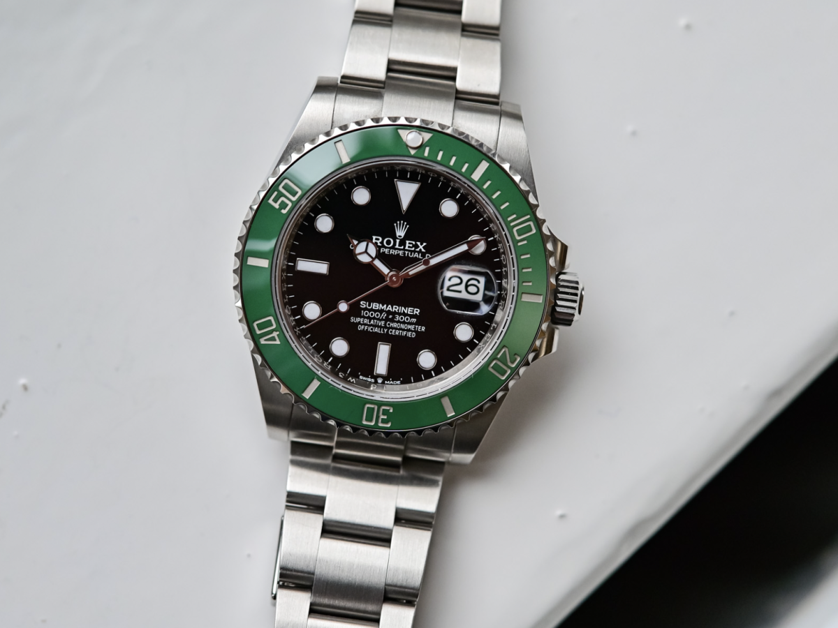 what does a rolex submariner say about you