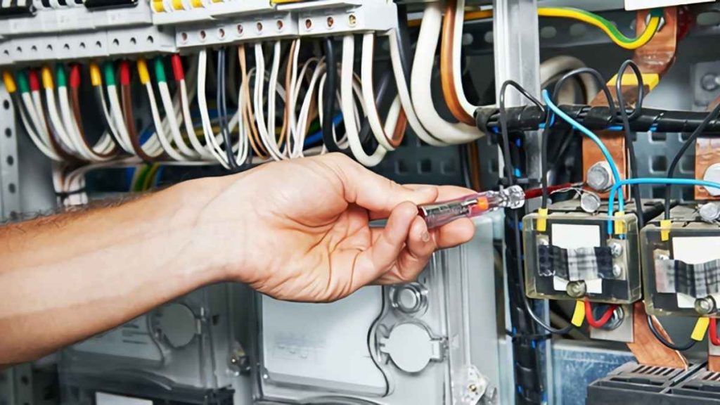 6 Reasons Why Becoming an Electrician is Rewarding