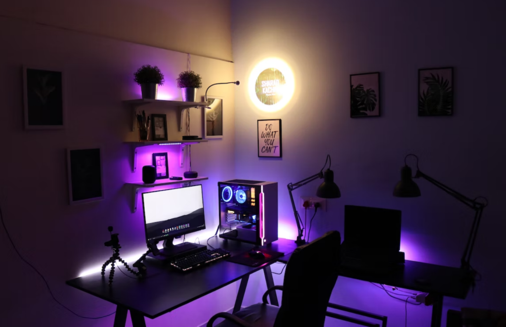 How To Organize Your Gaming Desk? (5 Tips)