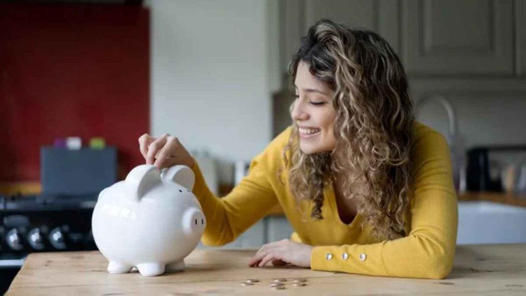 8 Tips for Boosting Your Savings Account