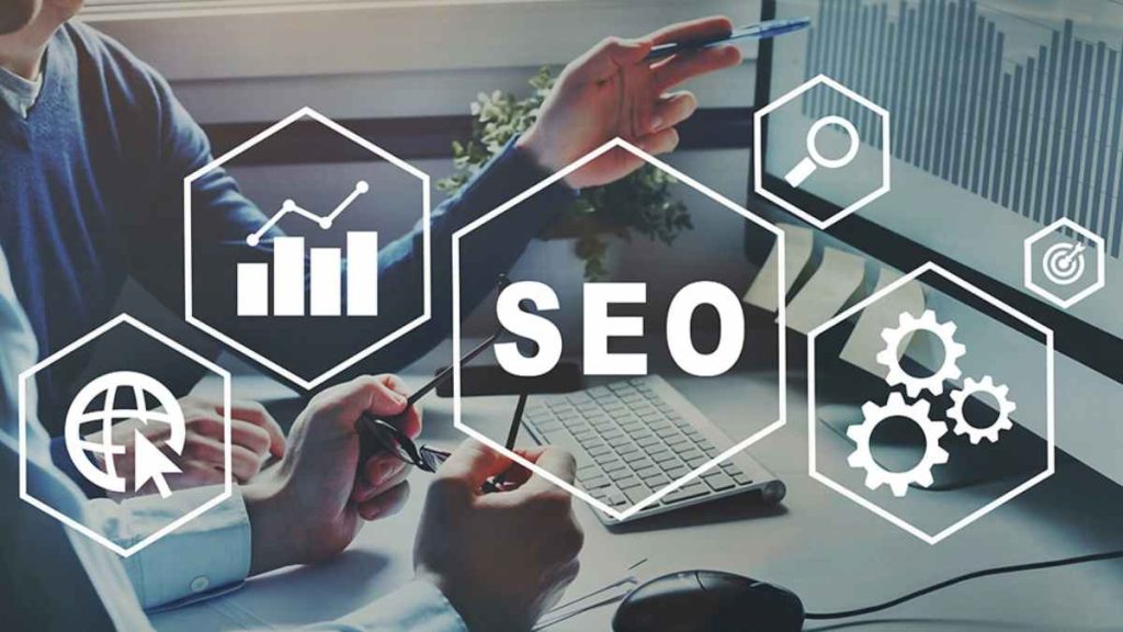 What are the benefits of using a SEO tool in 2023?