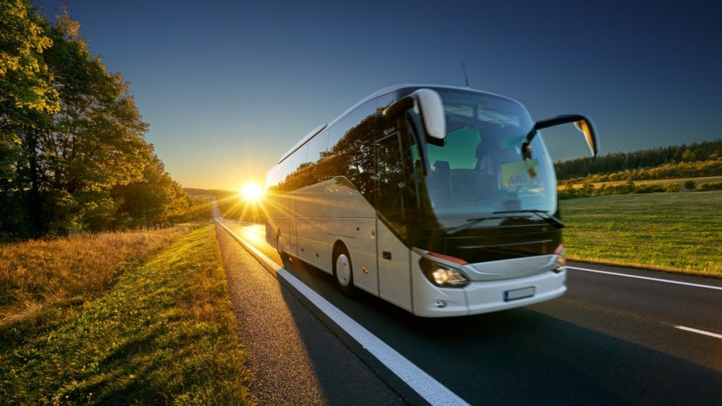 Choosing the Right Bus Company in Toronto Your Comprehensive Guide